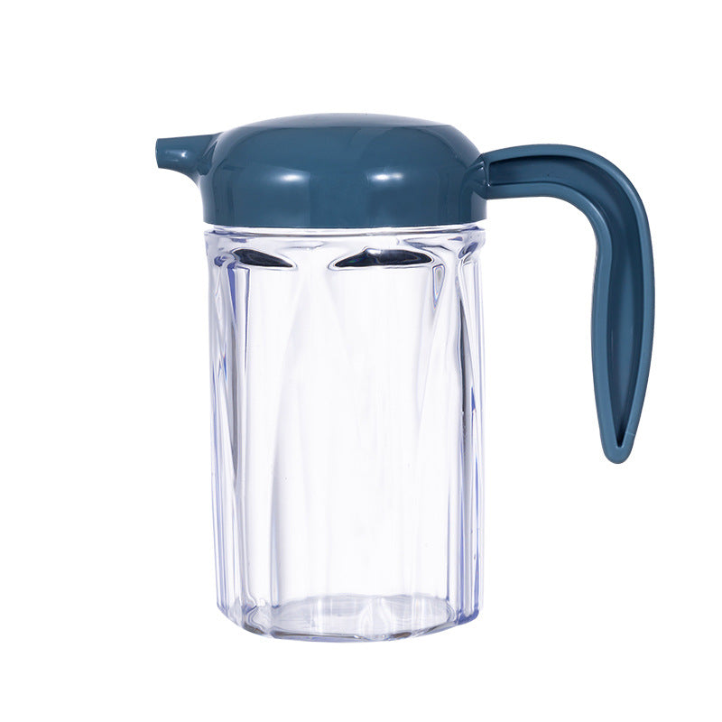 Cavira Precision Pour oil and condiment dispenser bottle with eagle-beak spout, transparent plastic, suitable for oil, sauce, and vinegar.
