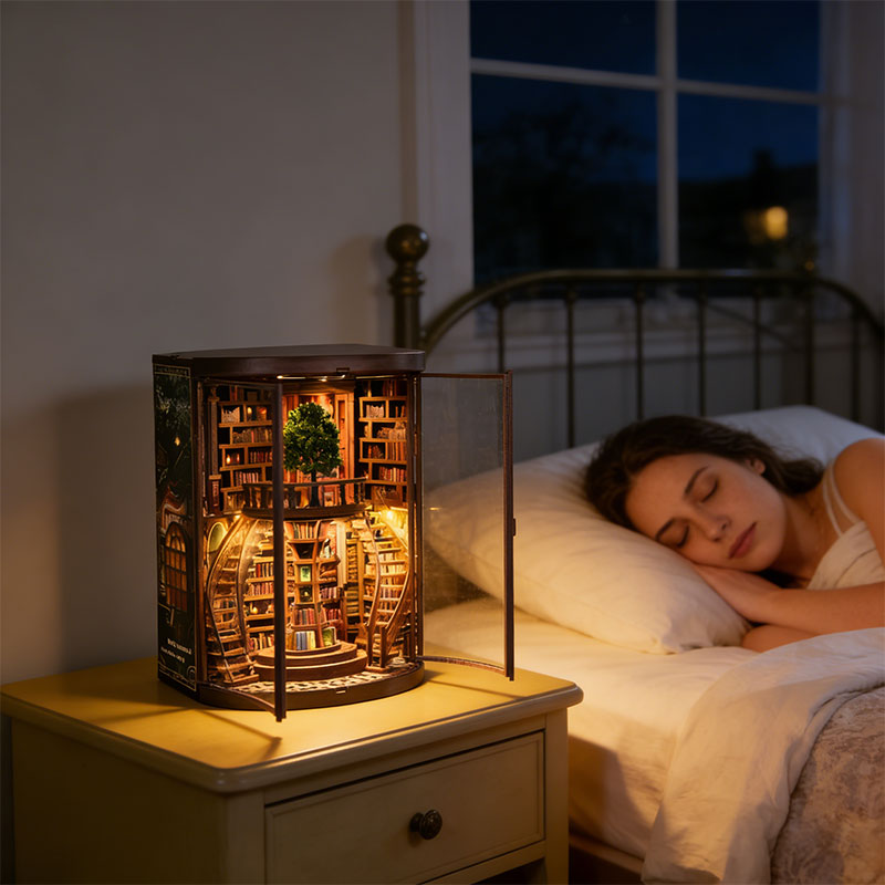 Handcrafted Miniature Bookend Decor – Vintage Style Shelf & Desk Decoration