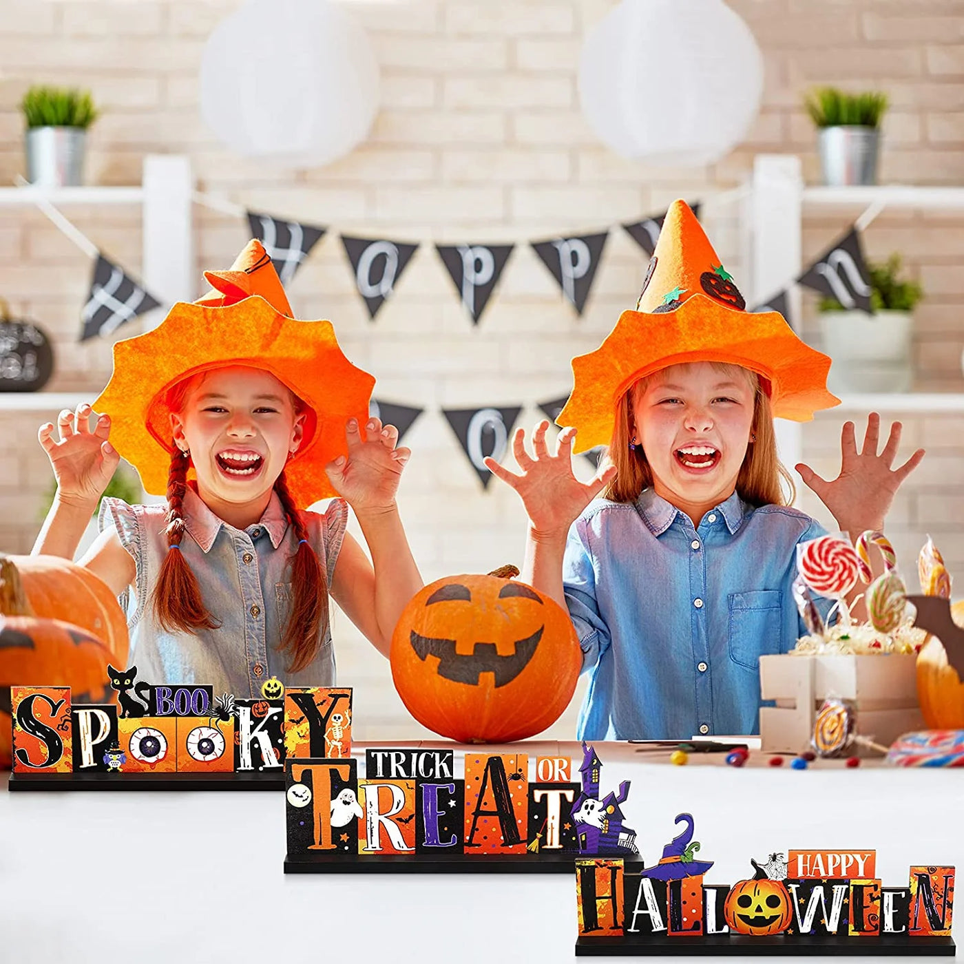 Charming Halloween Wooden Table Sign - Festive Pumpkin & Ghost Design for Spooktacular Indoor Party Decor!