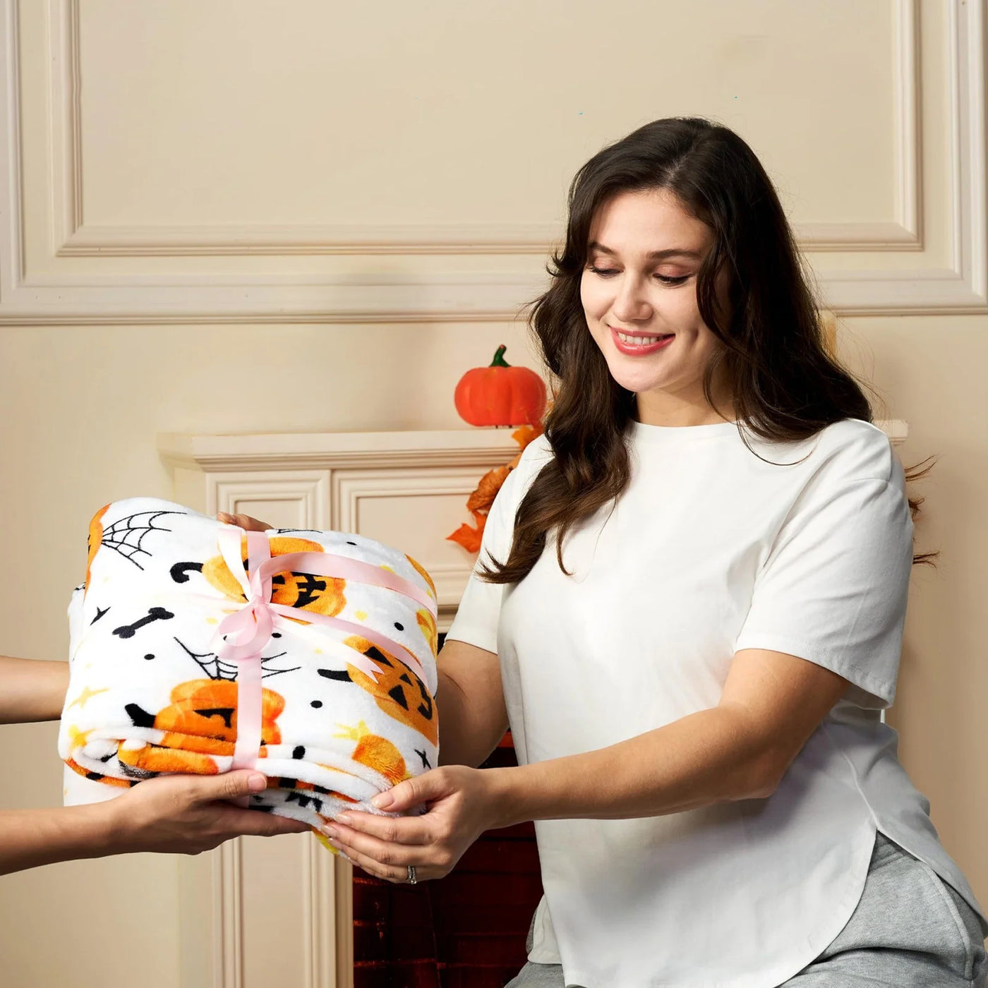 Halloween  - Soft Plush Pumpkin Blanket Warm Fall Throw for Sofa Bed Couch, 2Pcs