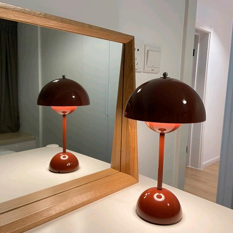 Cavira Flower Bud Iron Table Lamp with USB-powered 6W LED, retro minimalist design, 30cm, available in 9 colors for bedroom or study.