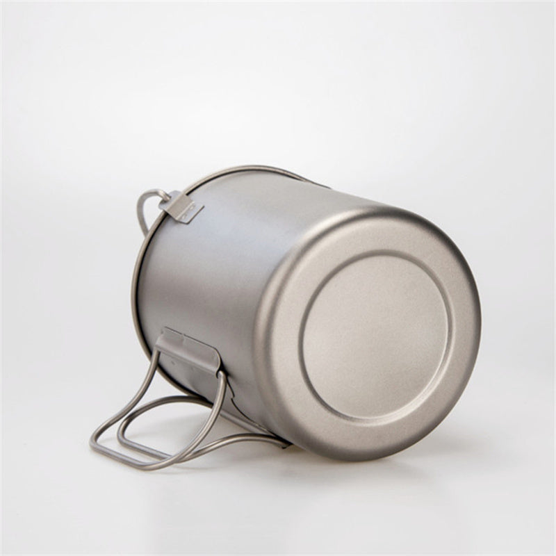 Pure titanium French press by Cavira, 750ml lightweight coffee and tea maker, antibacterial and flavor-neutral for camping and home use.