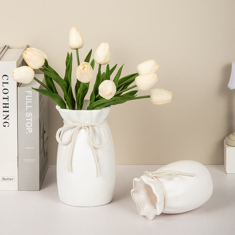 Lightweight Cavira decorative plastic flower vase for home decor, suitable for living rooms, bedrooms, and table styling.