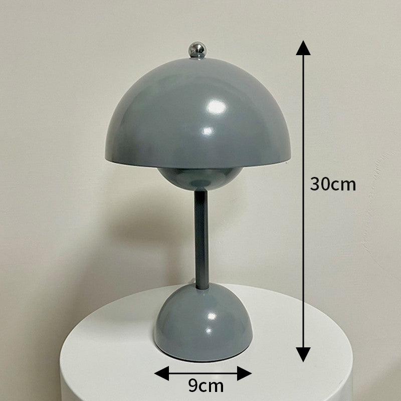 Cavira Flower Bud Iron Table Lamp with 6W LED, USB-powered, 30cm tall, in 9 colors, ideal for bedroom, study, or home décor.