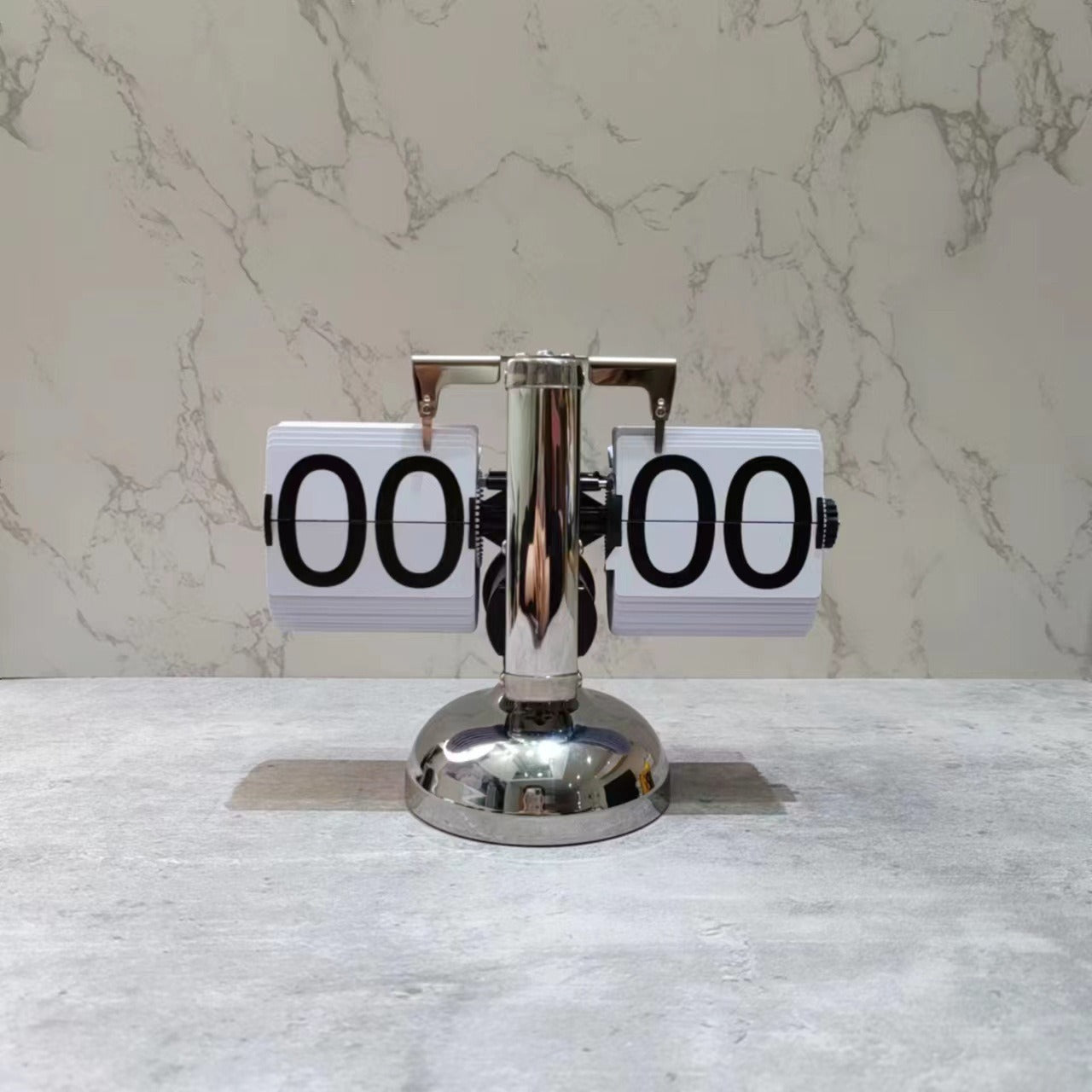 Eprolo Retro 12-inch flip clock with quartz movement, stainless steel case, white and black face, desktop and living room decor.
