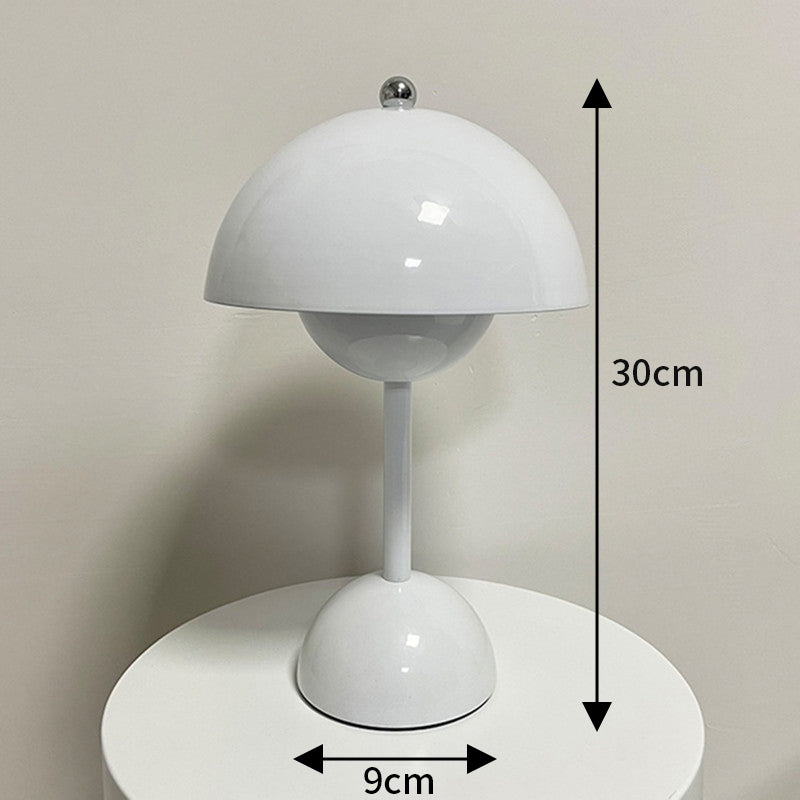 Flower Bud Iron Table Lamp | USB-Powered 6W LED Desk & Bedside Light | Retro Minimalist Design | 30cm | 9 Colours | Bedroom, Study & Home Décor | Cavira - Cavira
