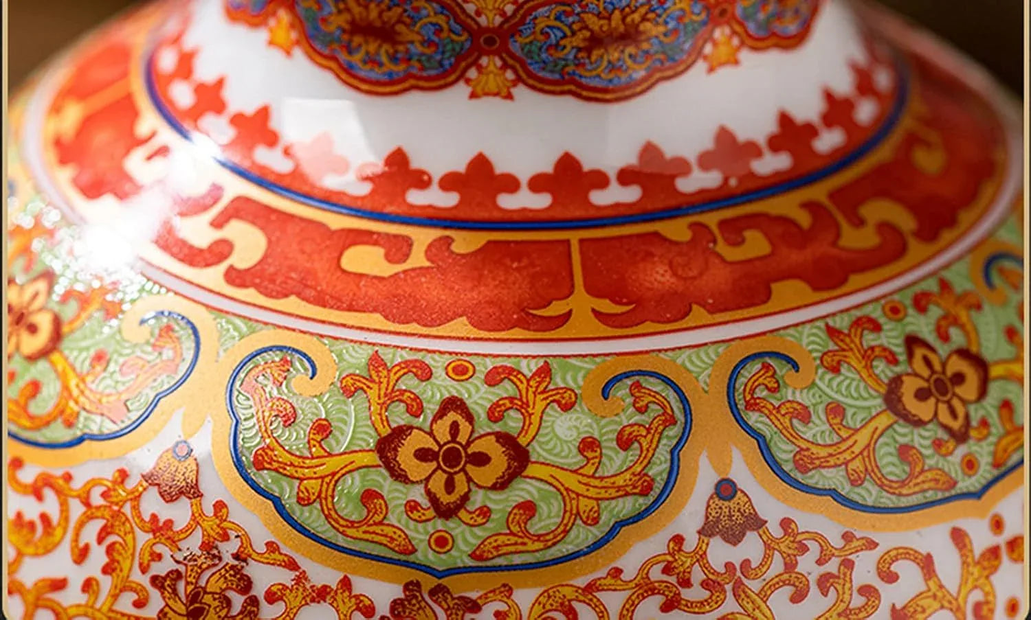 Vintage Chinese Porcelain Decorative Vase – Handcrafted Jingdezhen Floral Ceramic Home Accent