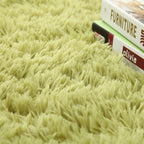 Round Cavira shaggy faux fur rug with 4.5cm pile, available in 6 sizes and 8 colors, non-slip latex base for bedroom and living room.