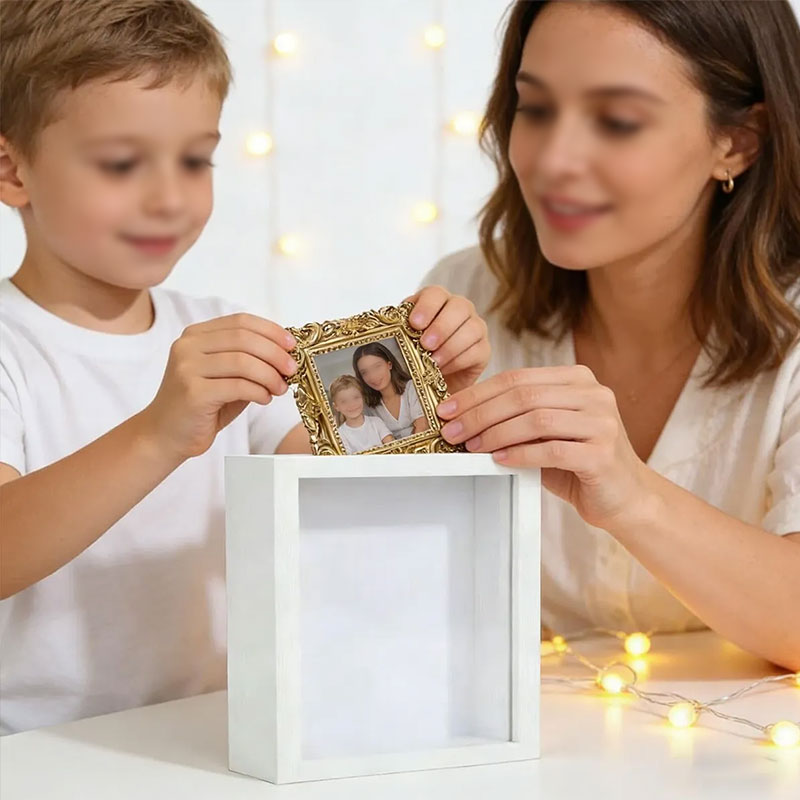 DIY Mini Museum Shadow Box Display Kit – Wooden Collectible Frame Decor with Figurines 25x25cm