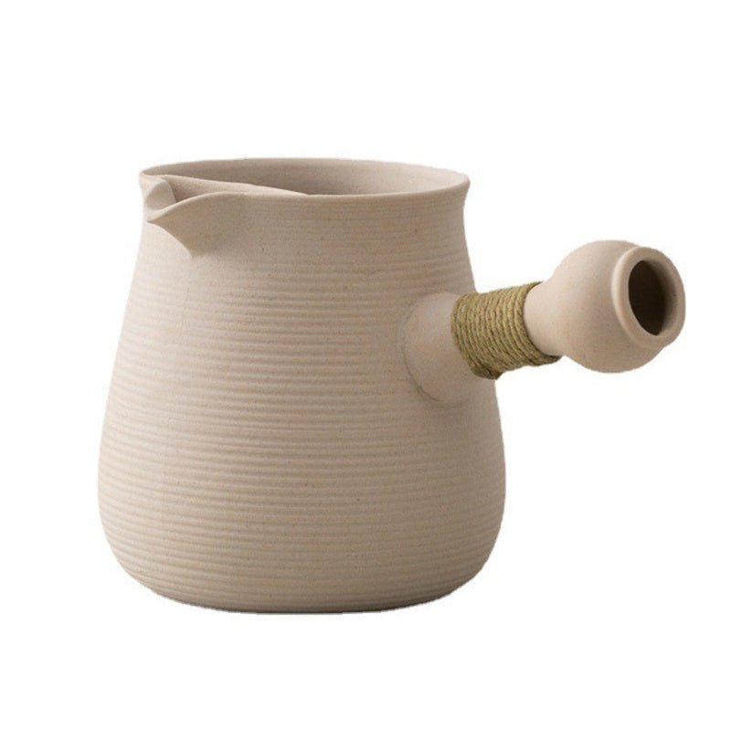 White ceramic Bai Ni teapot by Cavira, 600ml traditional clay boiling pot for loose-leaf tea, stovetop and flame safe.