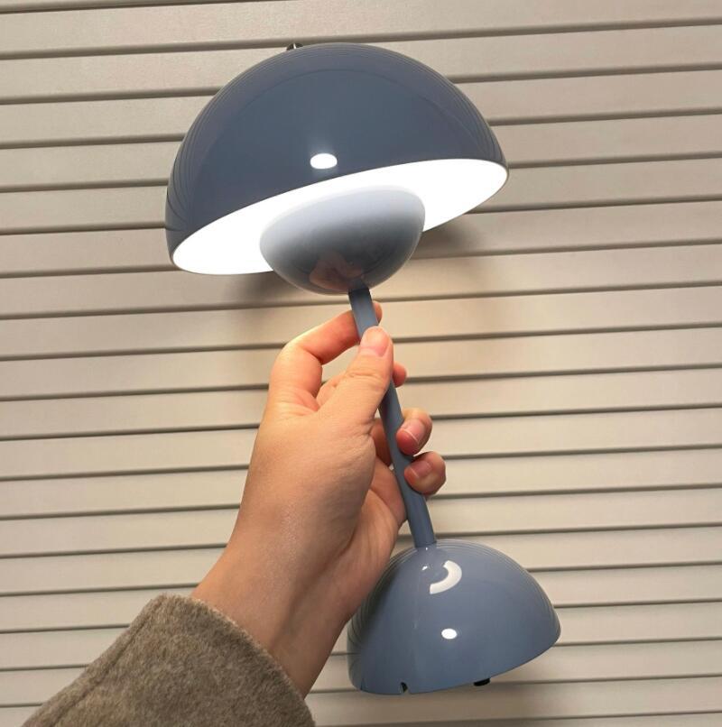 Cavira Flower Bud Iron Table Lamp with 6W LED, USB-powered, retro minimalist design, 30cm tall in various colors for bedroom or study.