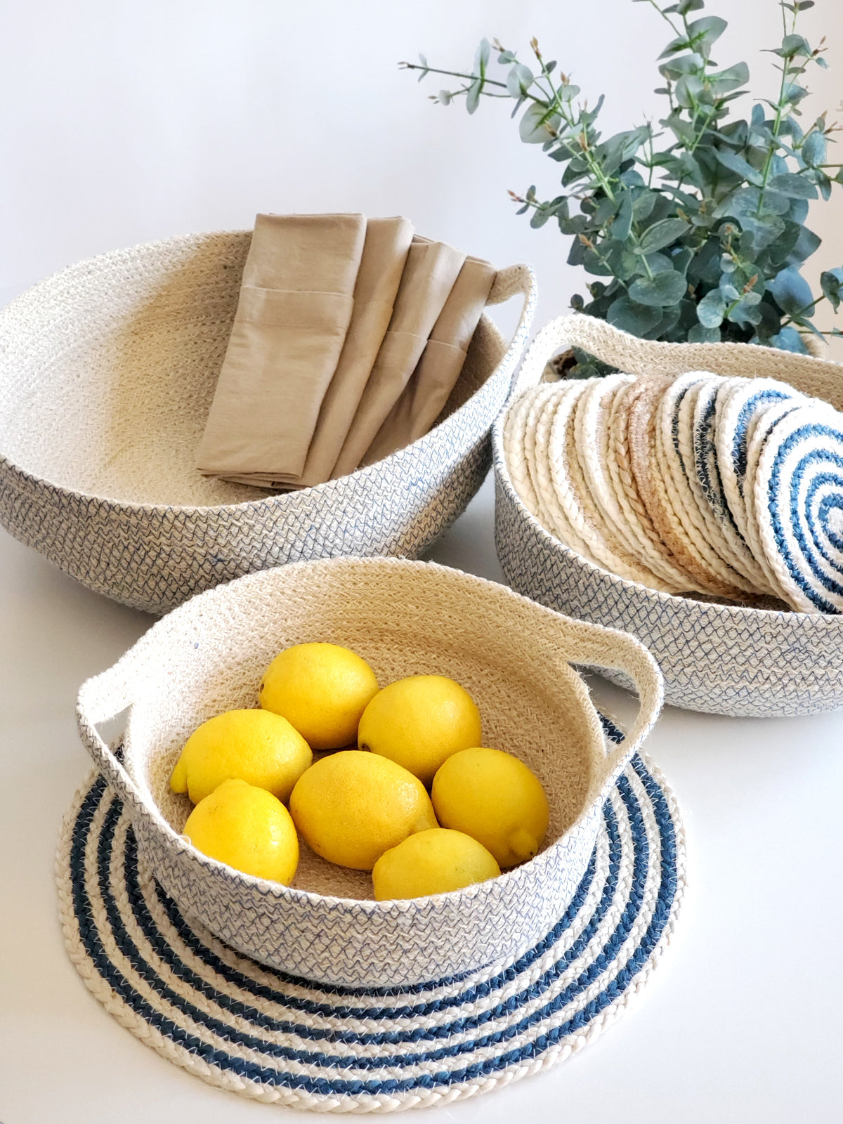 KORISSA Amari fruit bowl in blue for storage, featuring a smooth ceramic design perfect for fruit or snacks.