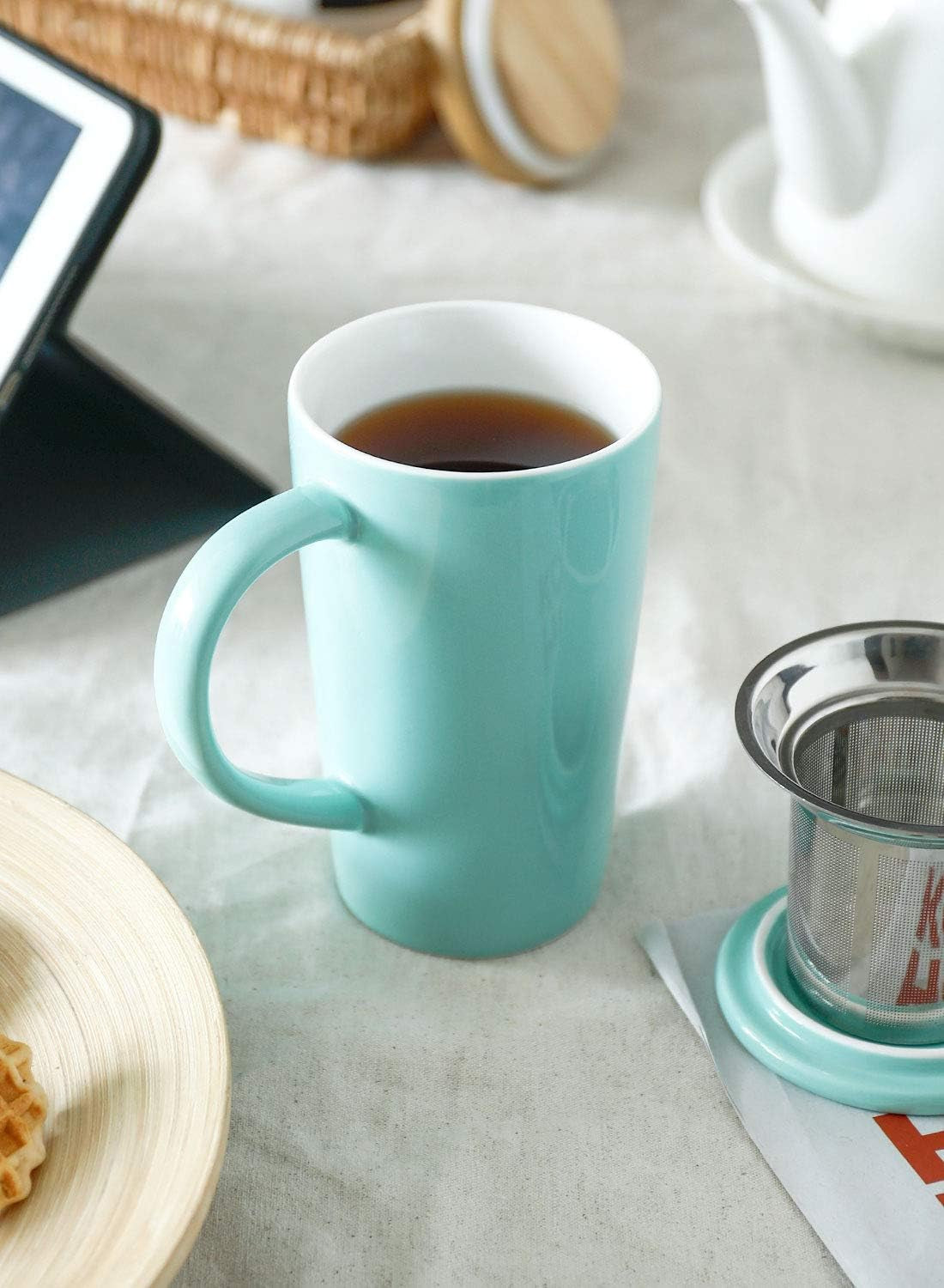 Stylish Mint Green Porcelain Tea Mug Set with Infuser & Lid - 18 Oz Capacity, Perfect for Coffee and Cocoa Lovers